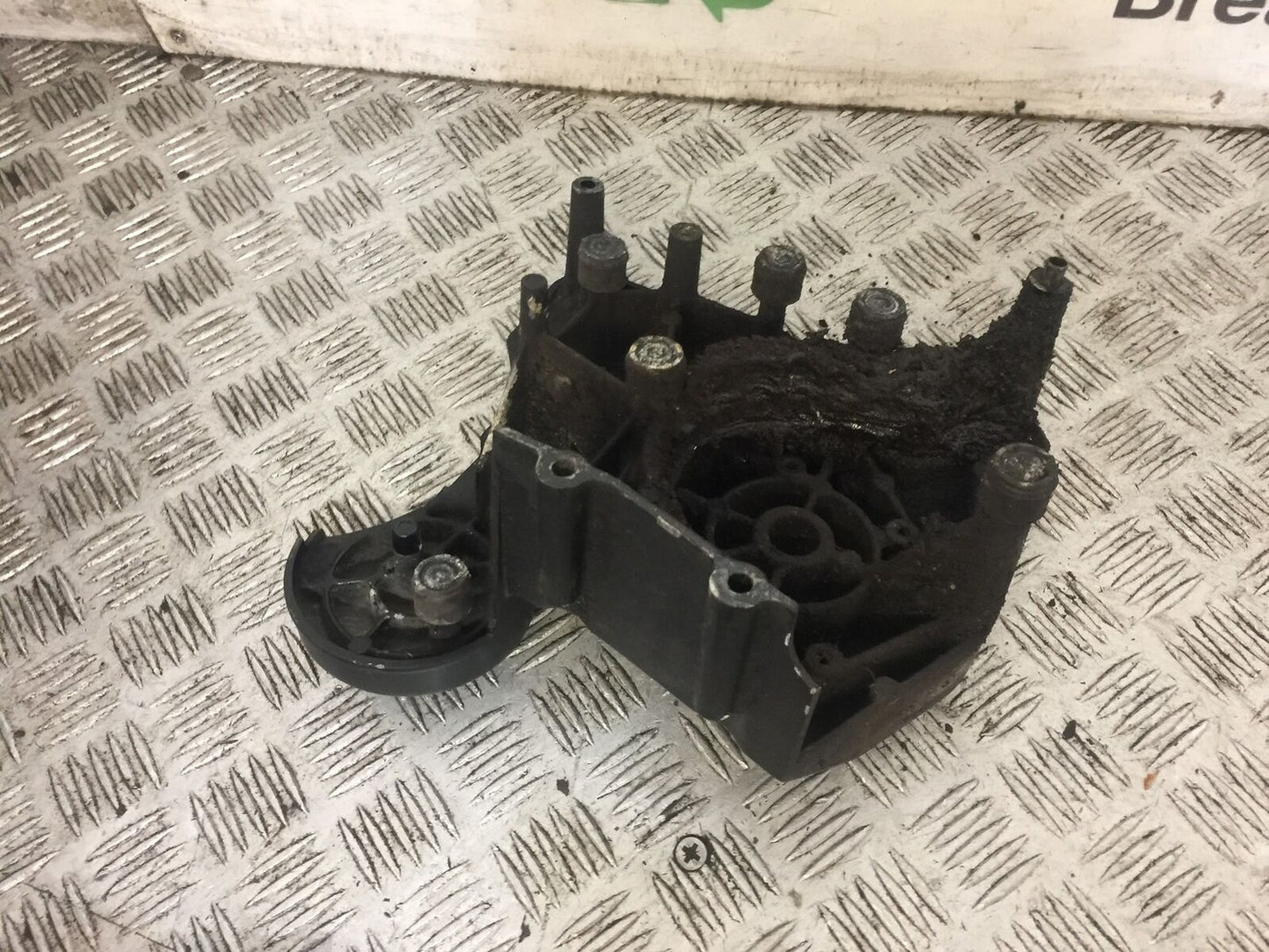 KAWASAKI Z750 ZR750 ZR-7S SPROCKET COVER YEAR 1999-05 (STOCK 707)