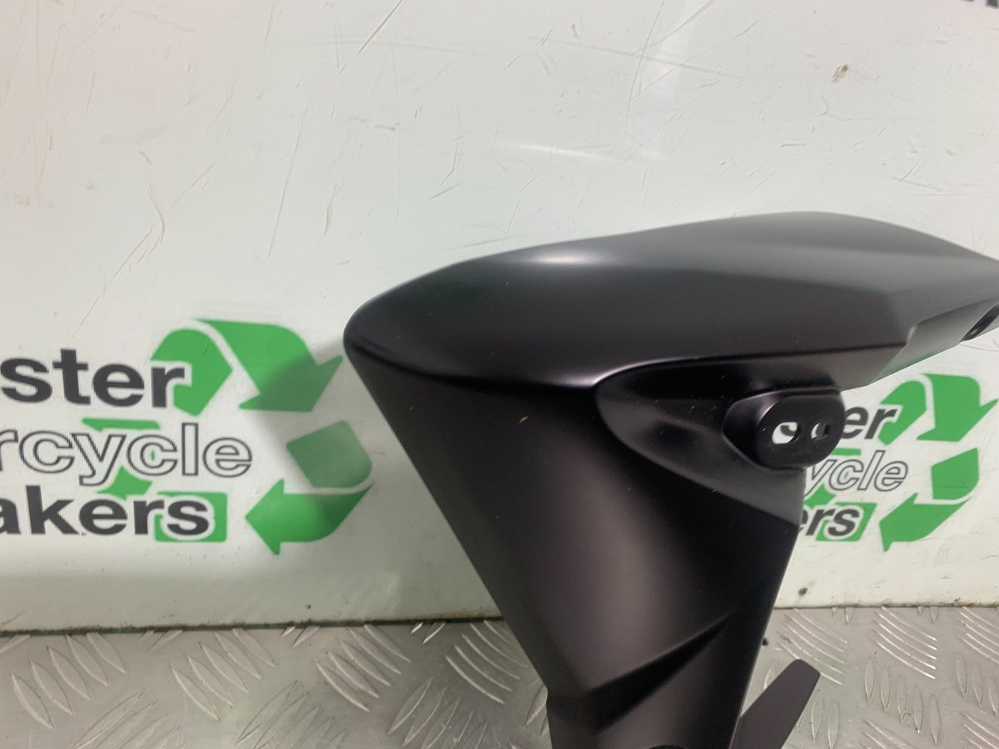 TRIUMPH 675 STREET TRIPLE RX LEFT RADIATOR COWL  2015-2017 (CMB1299)