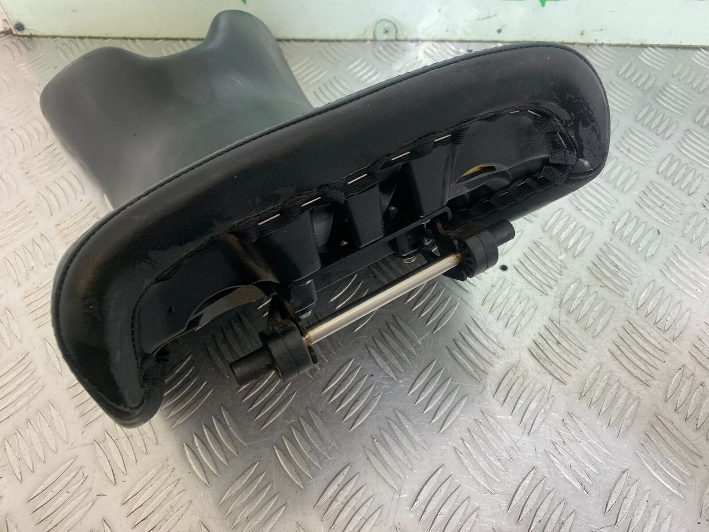TRIUMPH TIGER 800 FRONT SEAT  YEAR 2011-2014 (CMB1113)