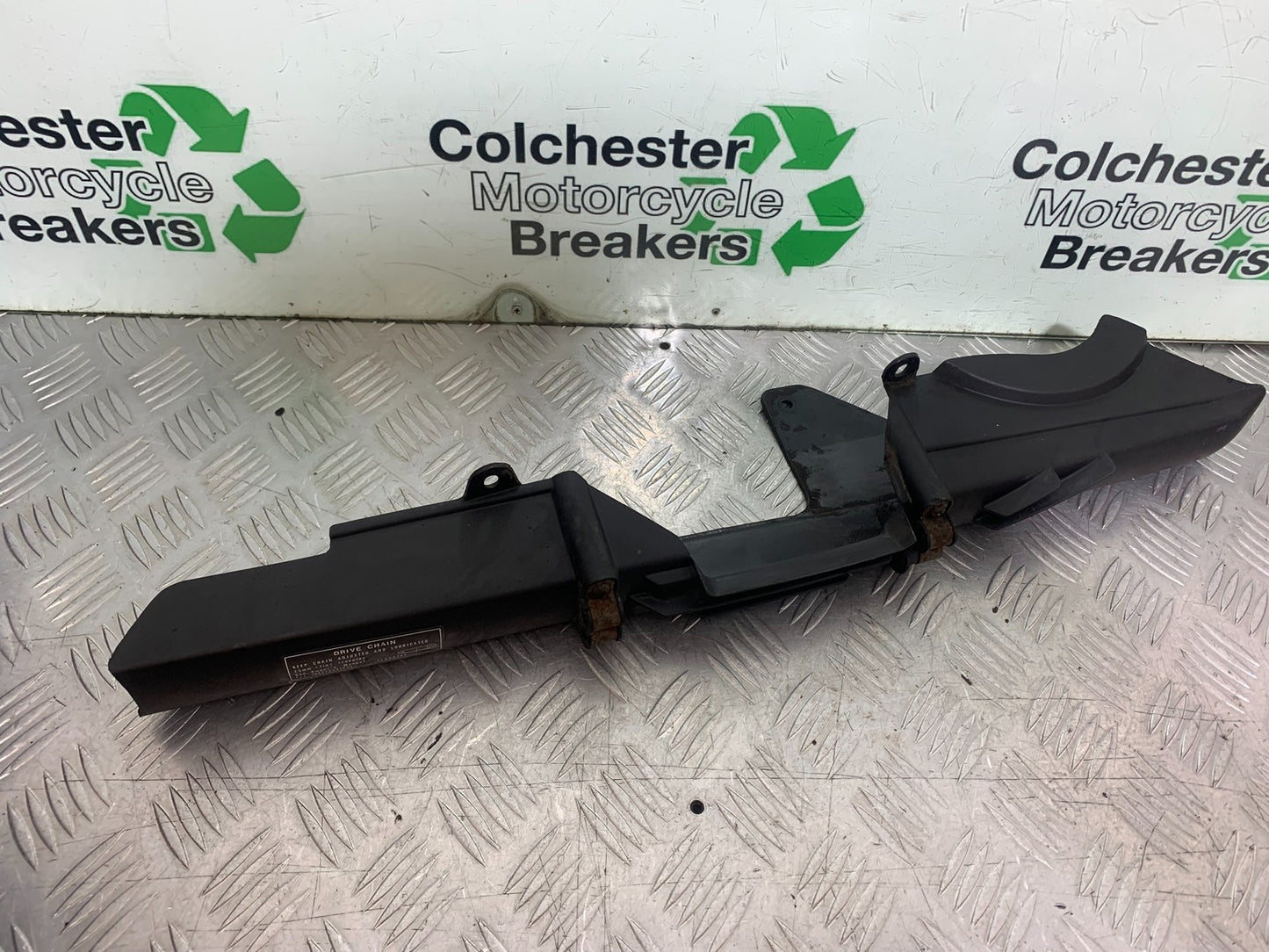HONDA VFR800 PRE V-TEC CHAIN GUARD YEAR 1998-2001 (CMB1233)