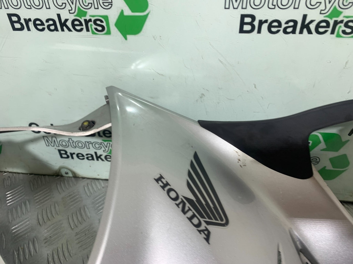 HONDA NT 700 V DEAUVILLE RIGHT FAIRING PANEL YEAR 2006-2011 (CMB1211)
