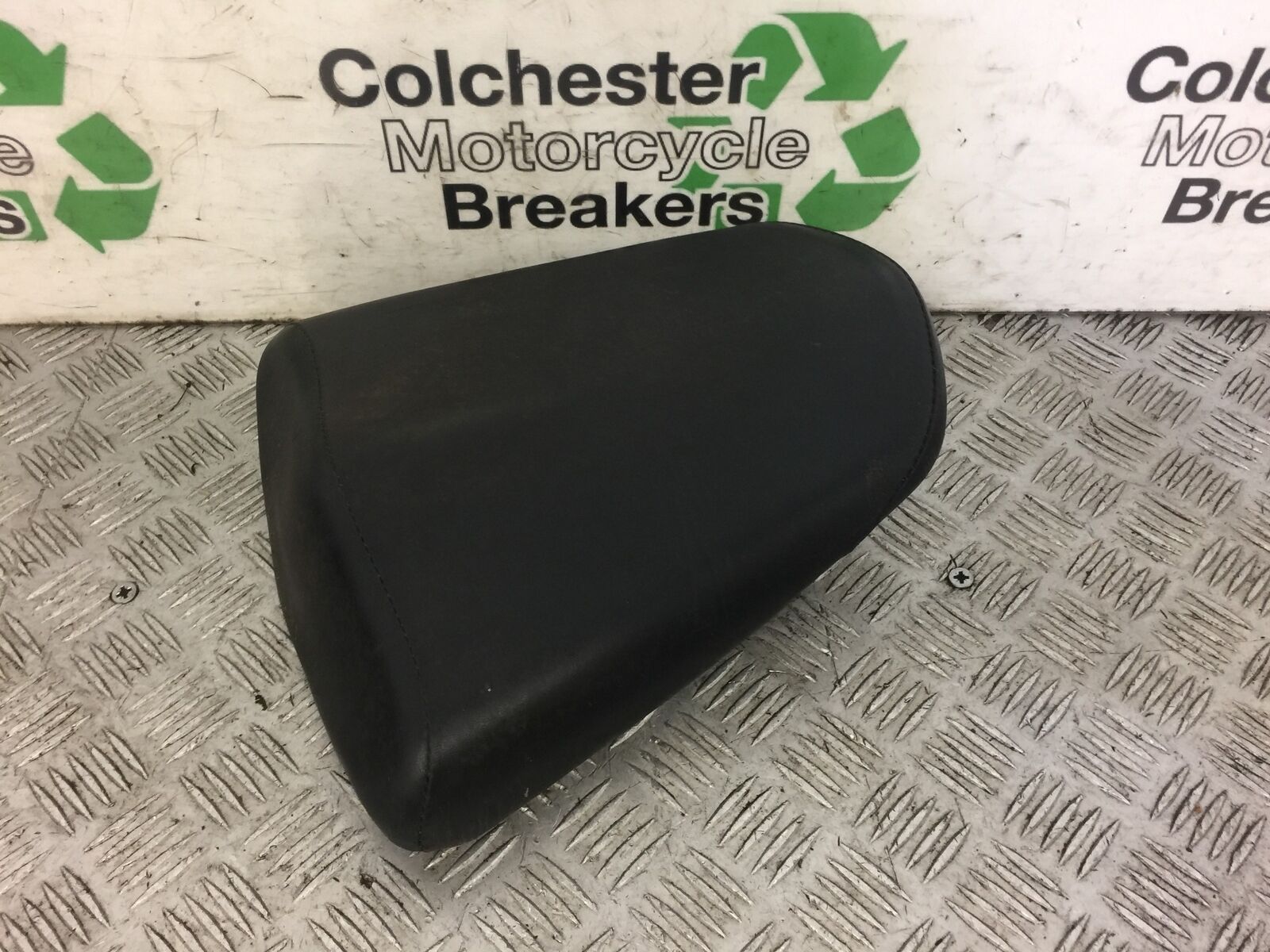 HONDA CBR125 CBR 125 REAR SEAT YEAR 2011-2017 (STOCK 466)