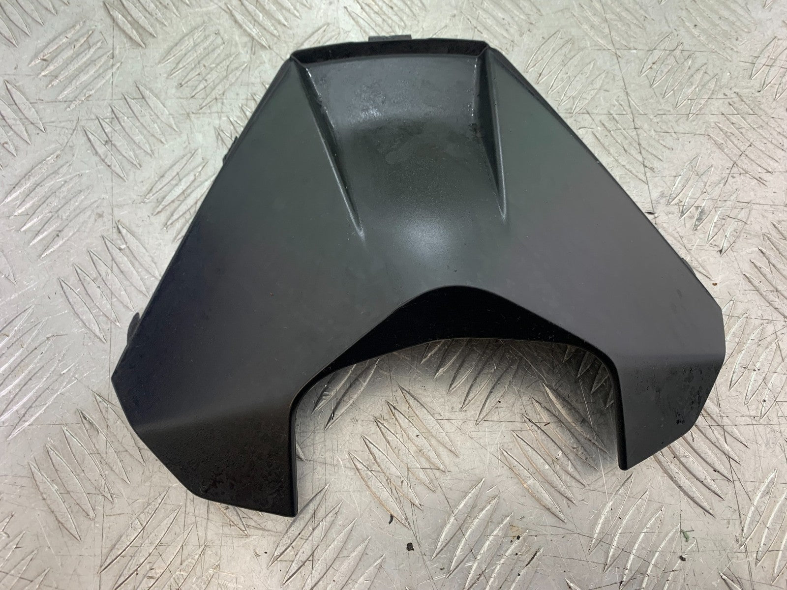 KTM RC125 RC 125 TANK LID  YEAR 2017-2022 (CMB 1244)
