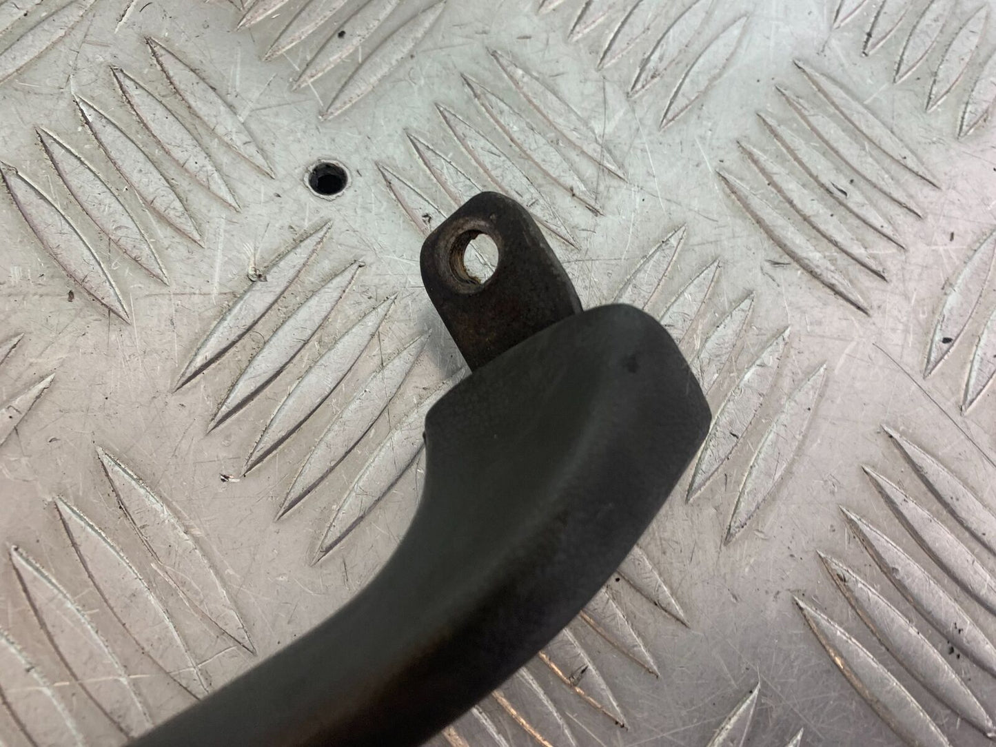 YAMAHA YZF600 YZF 600 THUNDERCAT 1 X GRAB RAIL  1996-2003 (CMB1134)