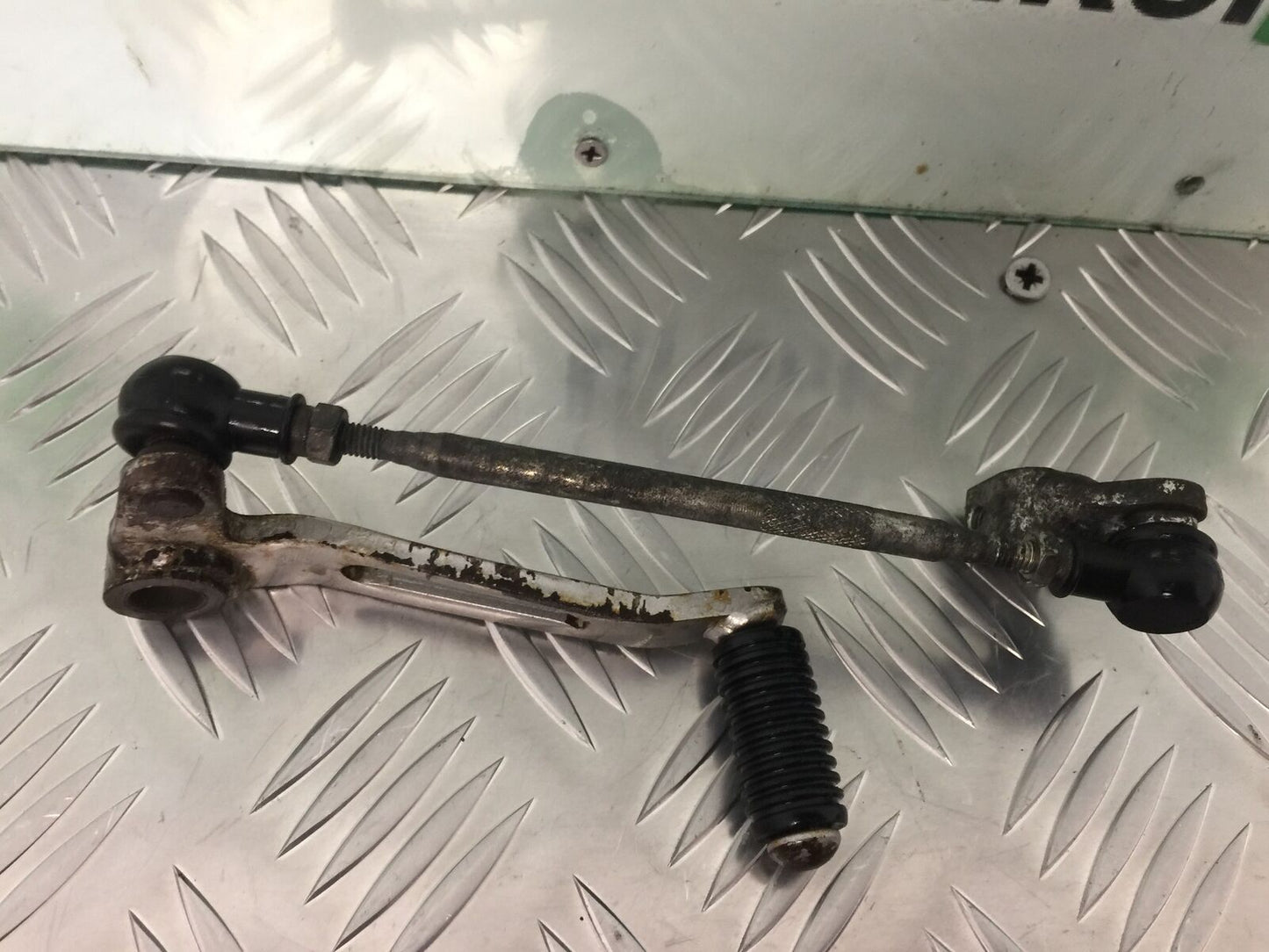 KAWASAKI Z800 Z 800 GEAR LEVER YEAR 2013-2017 (STOCK 925)