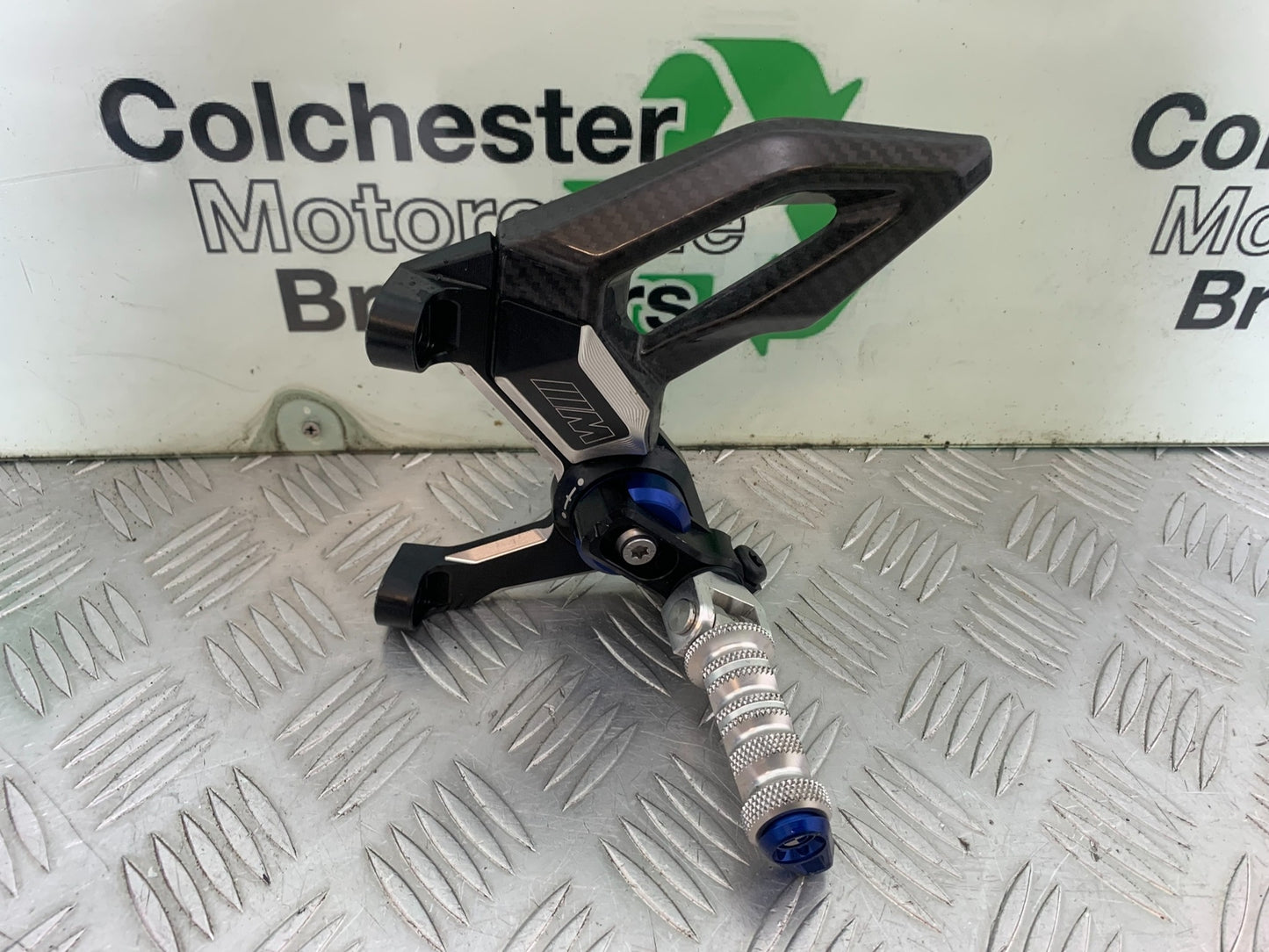 BMW M1000 R  LEFT FRONT HANGER HANGER YEAR 2023-2024 (CMB1140)