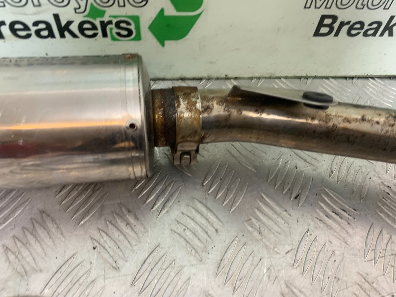 SUZUKI GSF600 GSF 600 BANDIT SILENCER   2000-2004 (CMB1269)