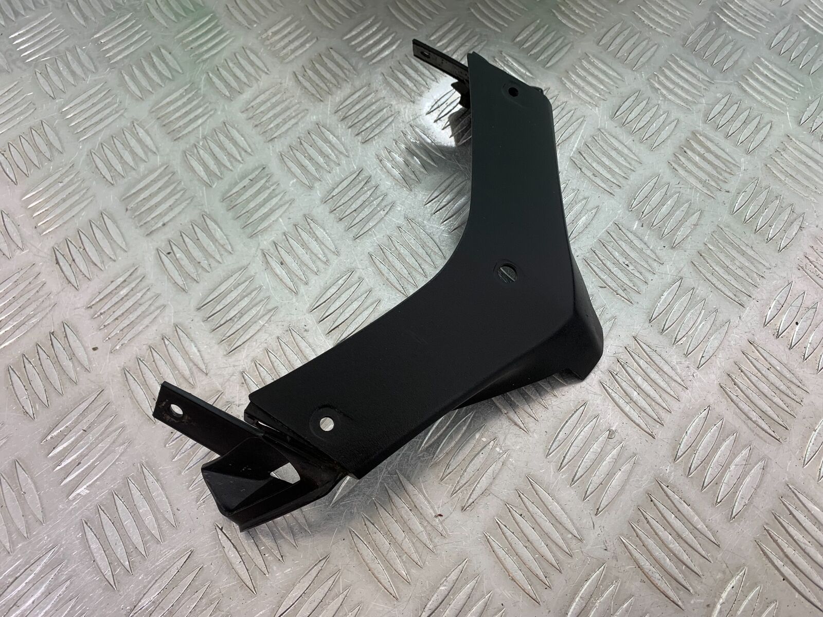 HONDA CBR500R CBR 500 R LOWER TOP FAIRING INFILL PANEL YEAR 2012-16 (CMB1048)