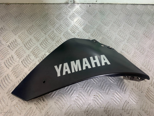 YAMAHA YZF R1 14 B BIG BANG RIGHT LOWER FAIRING PANEL   2009-14 (CMB1175)