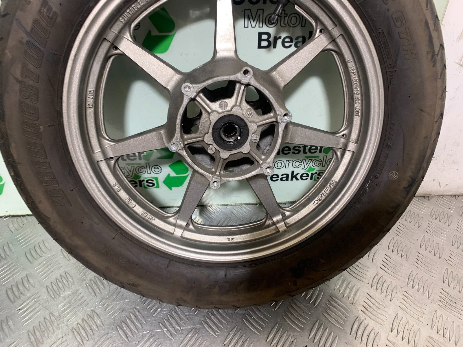 YAMAHA XVS 1300 MIDNIGHT STAR FRONT WHEEL  YEAR 2007-16 (CMB1200)