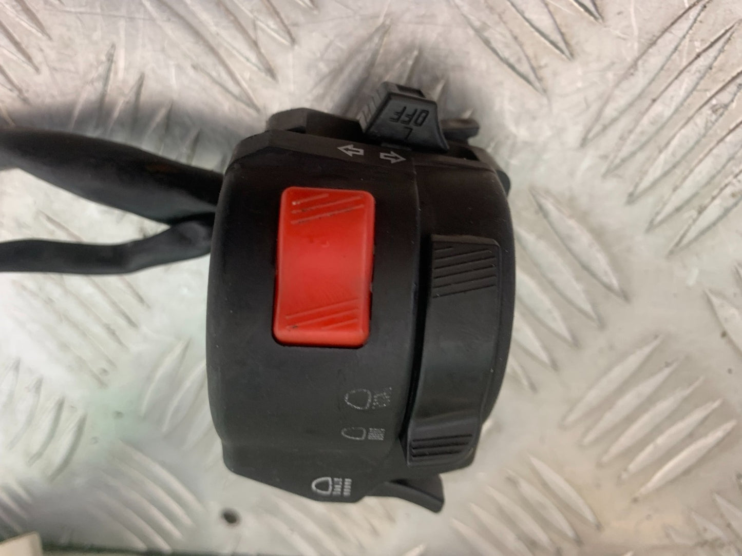 SINNIS TERRAIN 125 LEFT SWITCH GEAR YEAR 2017-2020 (CMB1241)