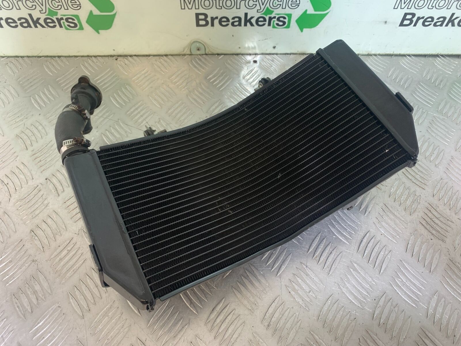 HONDA CBR600 CBR 600 RADIATOR  YEAR 1998 CMB1133)