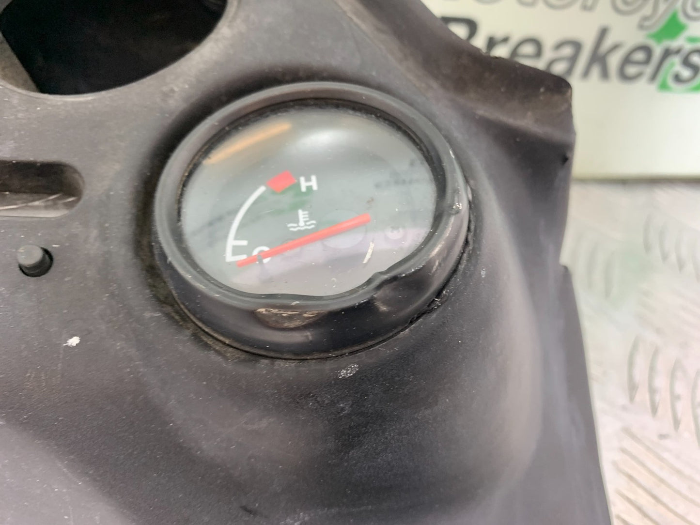 TRIUMPH 955i SPRINT ST CLOCKS SPEEDO DASH (DAMAGED) YEAR 1999-04 (CMB1230)