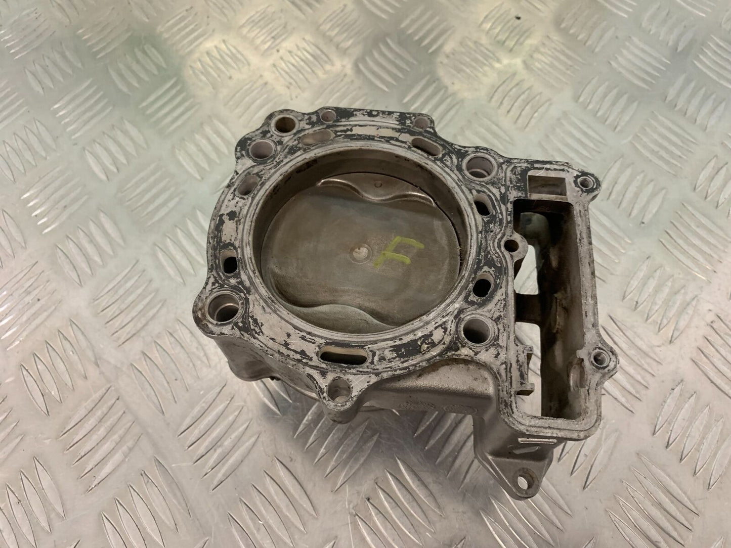 SUZUKI SV1000 SV 1000 K4 FRONT BARREL AND PISTON  YEAR 2004 (STOCK 990)