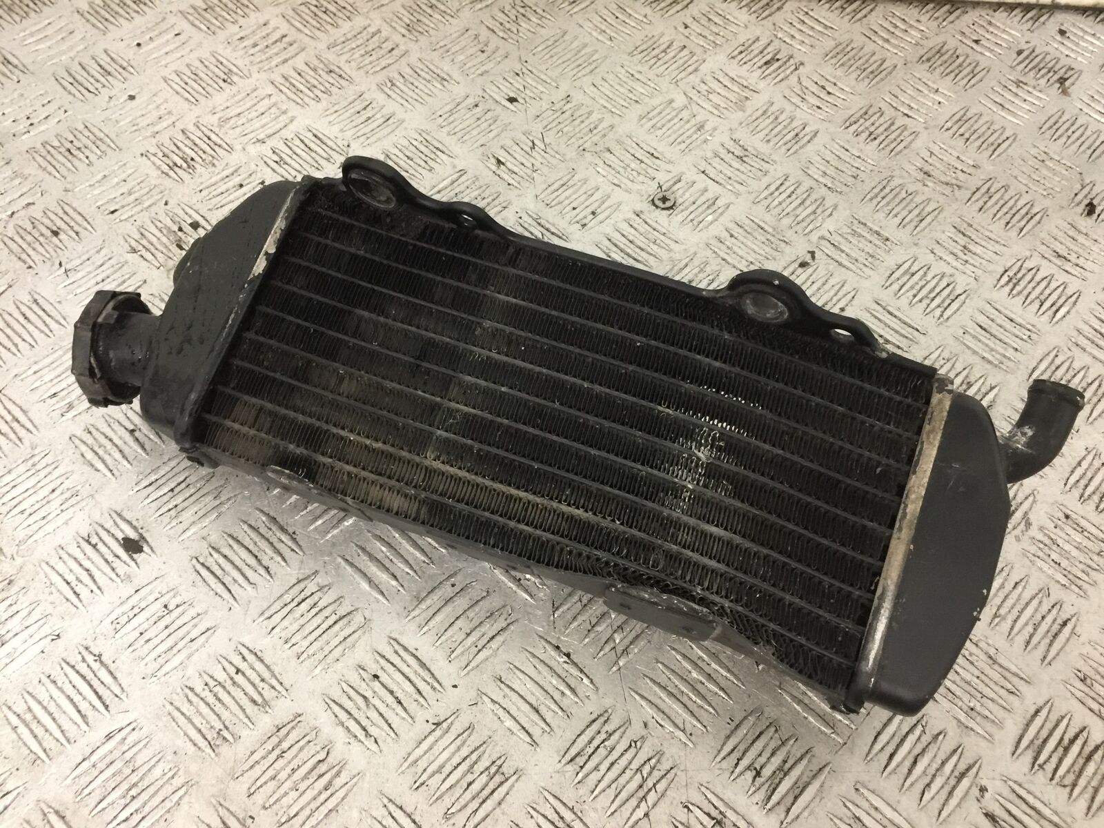 KTM400 KTM 400 LC4-E RADIATOR   YEAR 2000 (STOCK 898)