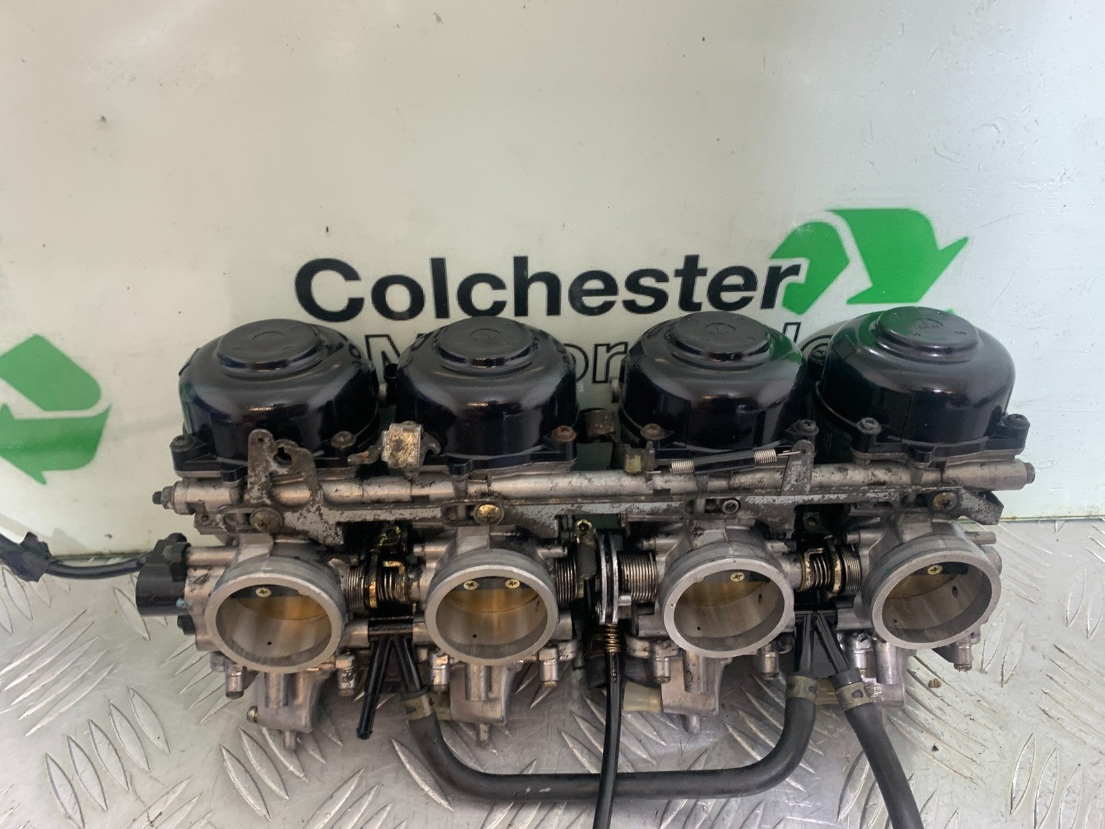 KAWASAKI ZX9R ZX9 E1 CARBS  YEAR 2000-01 (CMB1171)