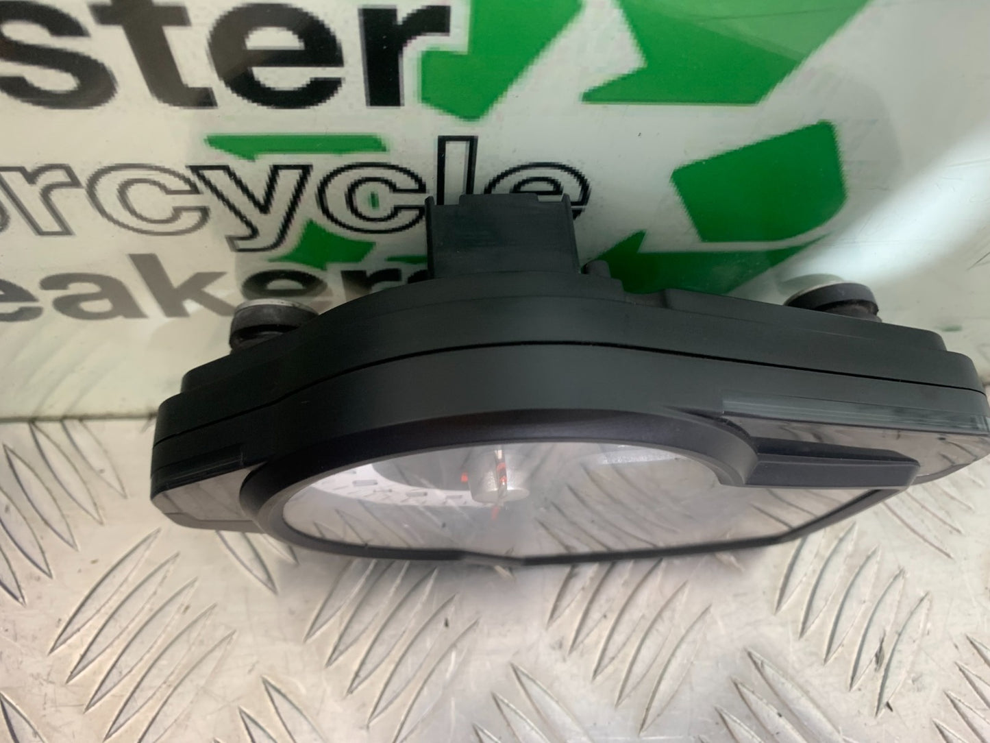 APRILIA TUONO 1000 V4R CLOCKS SPEEDO DASH  YEAR 2011-13  (CMB1331)