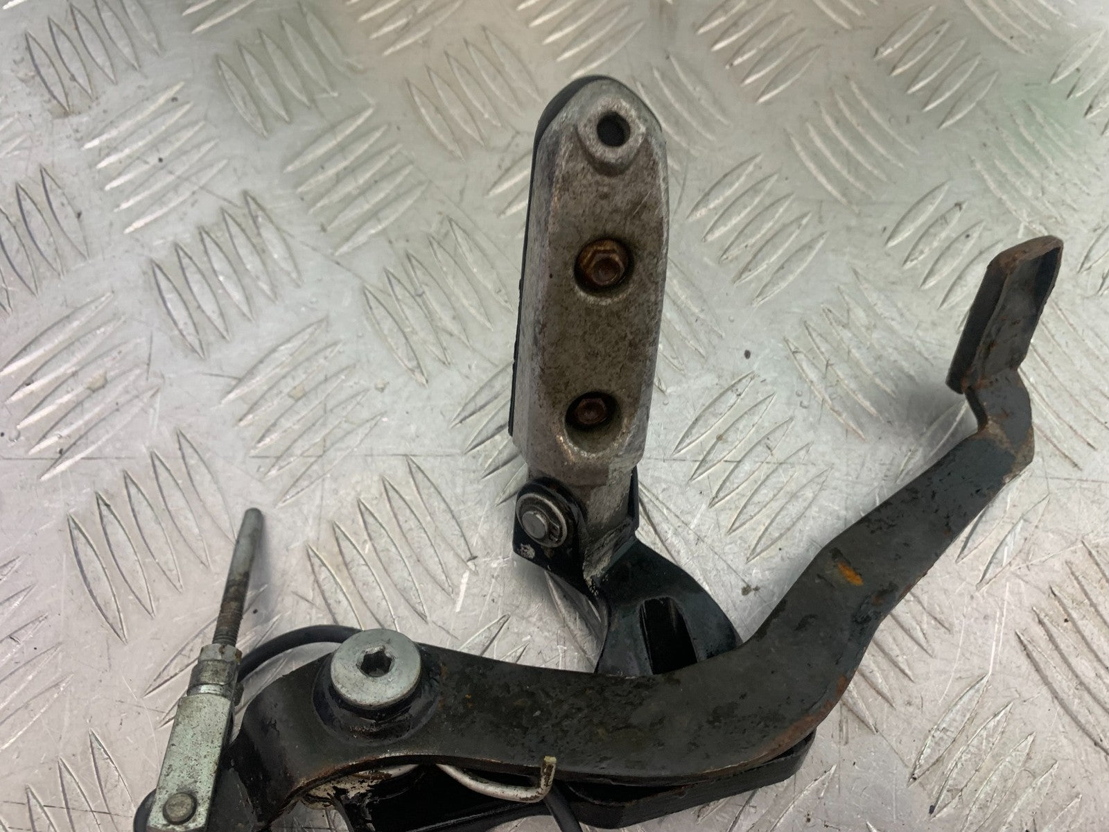 APRILIA 650 PAGASO STRADA RIGHT HANGER PEG & PEDAL YEAR 2005-2010 (CMB1260)