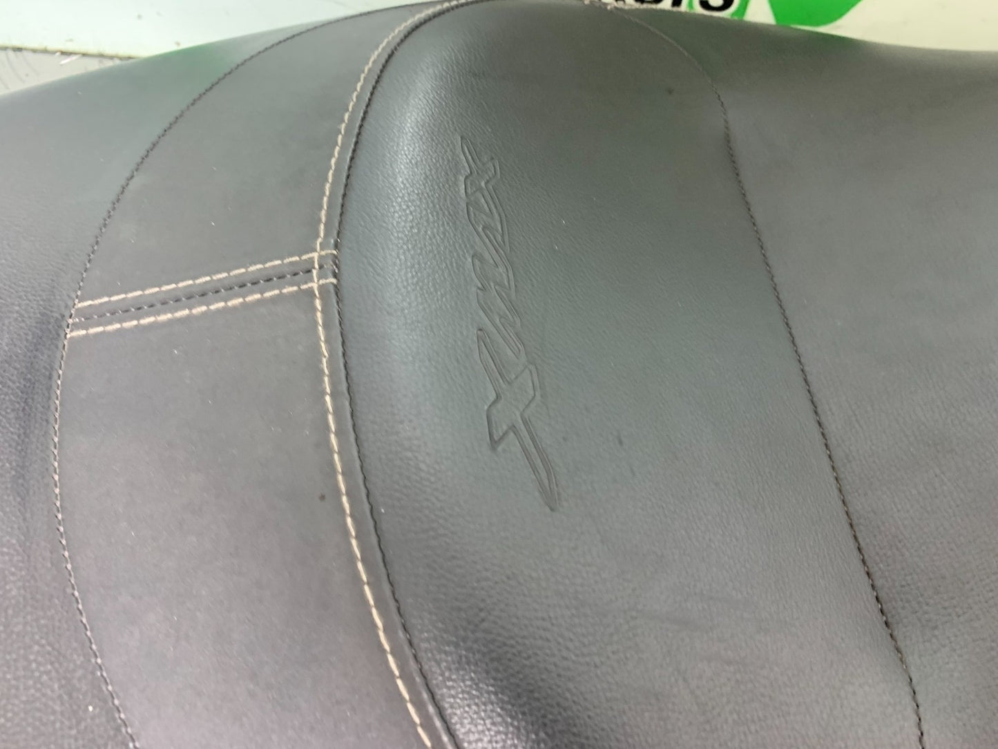 YAMAHA XMAX 300 SEAT  YEAR 2017-2020 (CMB1218)