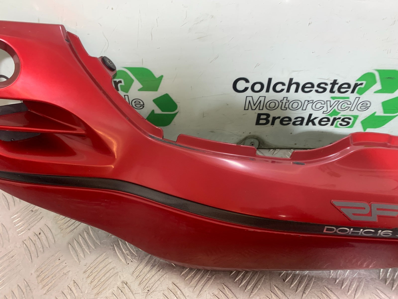 SUZUKI RF900 RF 900 LEFT SEAT PANEL YEAR 1994-1999 CMB1326