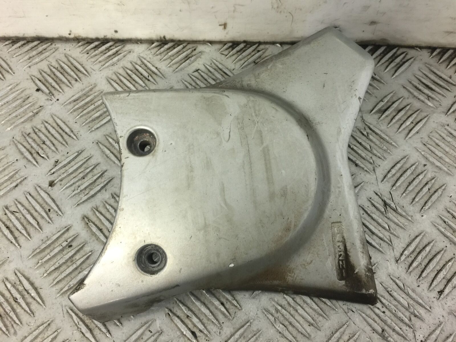 HONDA XL125 VARADERO SPROCKET COVER  YEAR 2004 STOCK NO 422