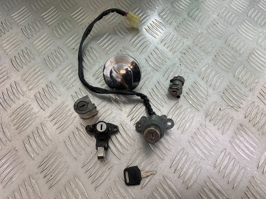 HONDA VT1100 C SHADOW SPIRIT LOCKS AND KEY  2002-2003 (CMB1035)