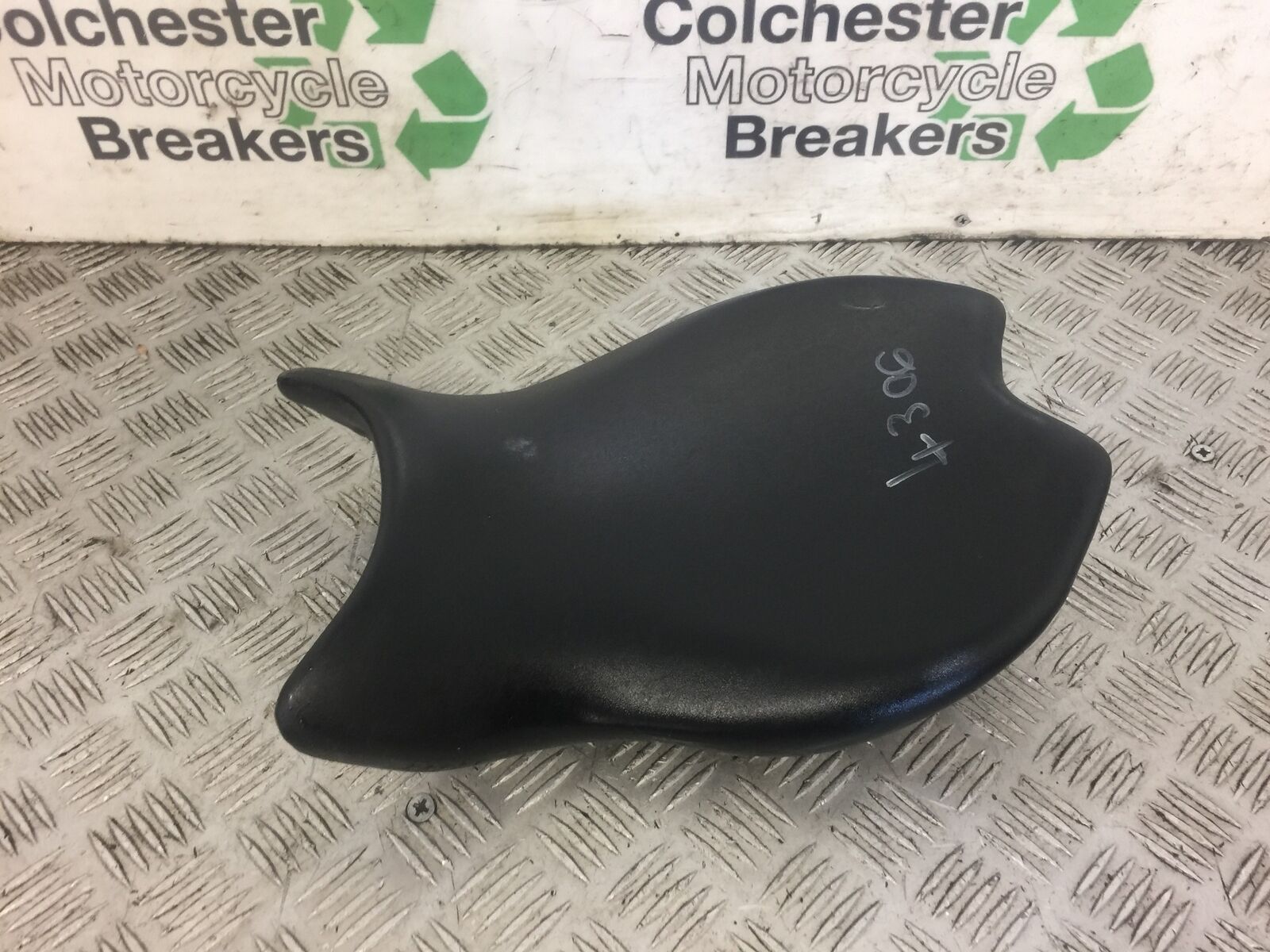 KAWASAKI NINJA 250 SL BX250 FRONT SEAT  YEAR 2017 (STOCK 479)