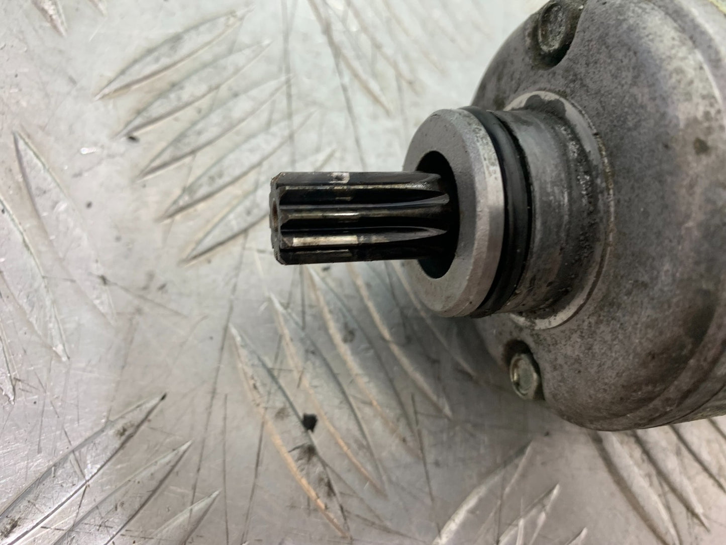 TRIUMPH 955i SPRINT ST STARTER MOTOR   YEAR 1999-04 (CMB1230)