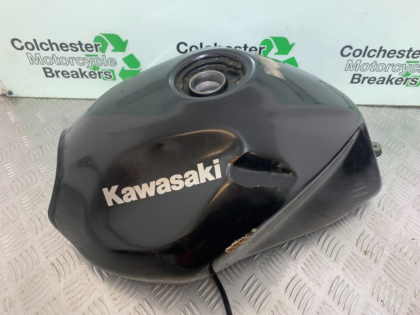 KAWASAKI Z750 Z 750 PETROL TANK   YEAR 2004-2006  (CMB1104)