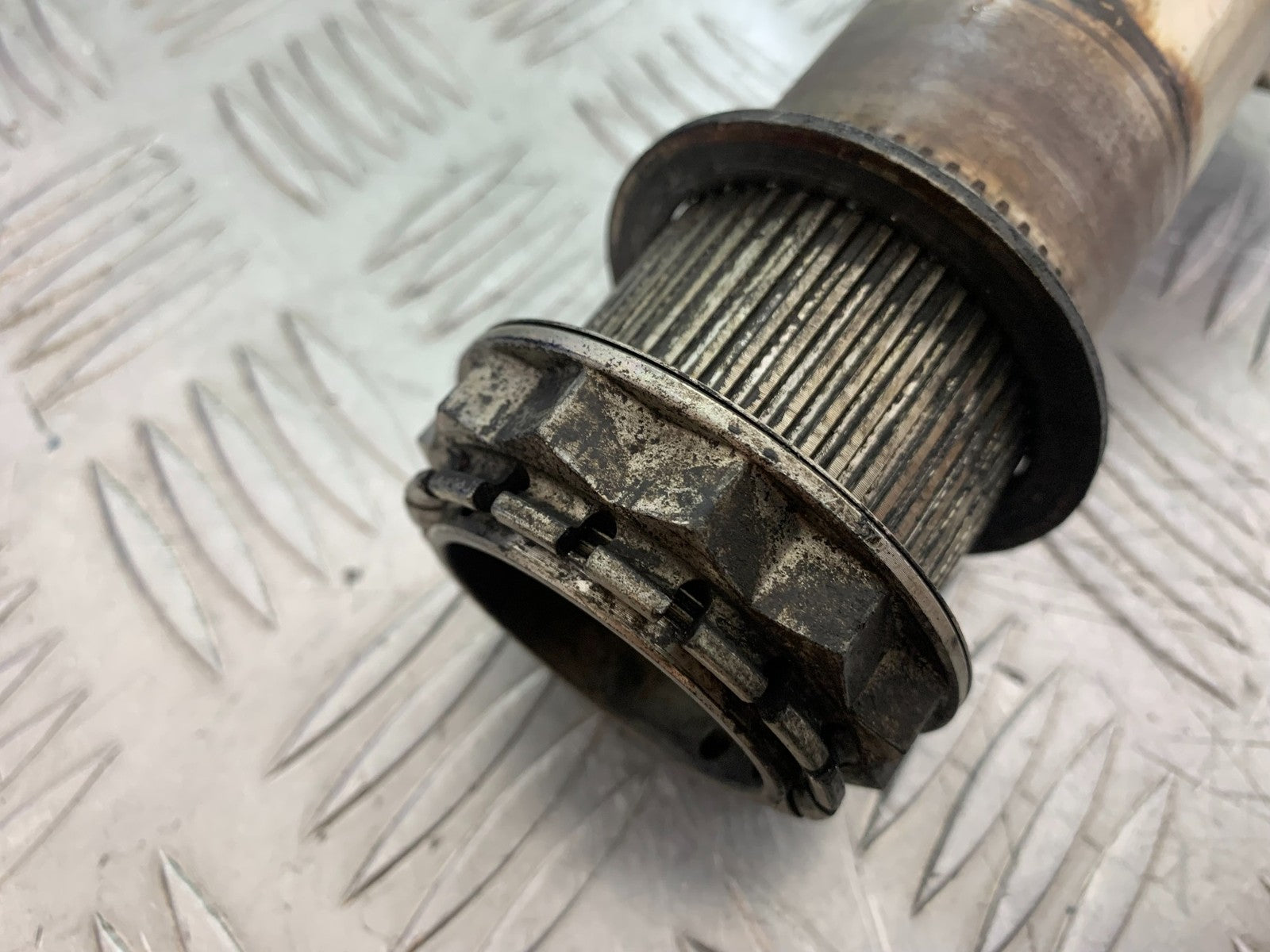 DUCATI 1299 PANIGALE REAR WHEEL SHAFT   YEAR 2016 (CMB 1187)