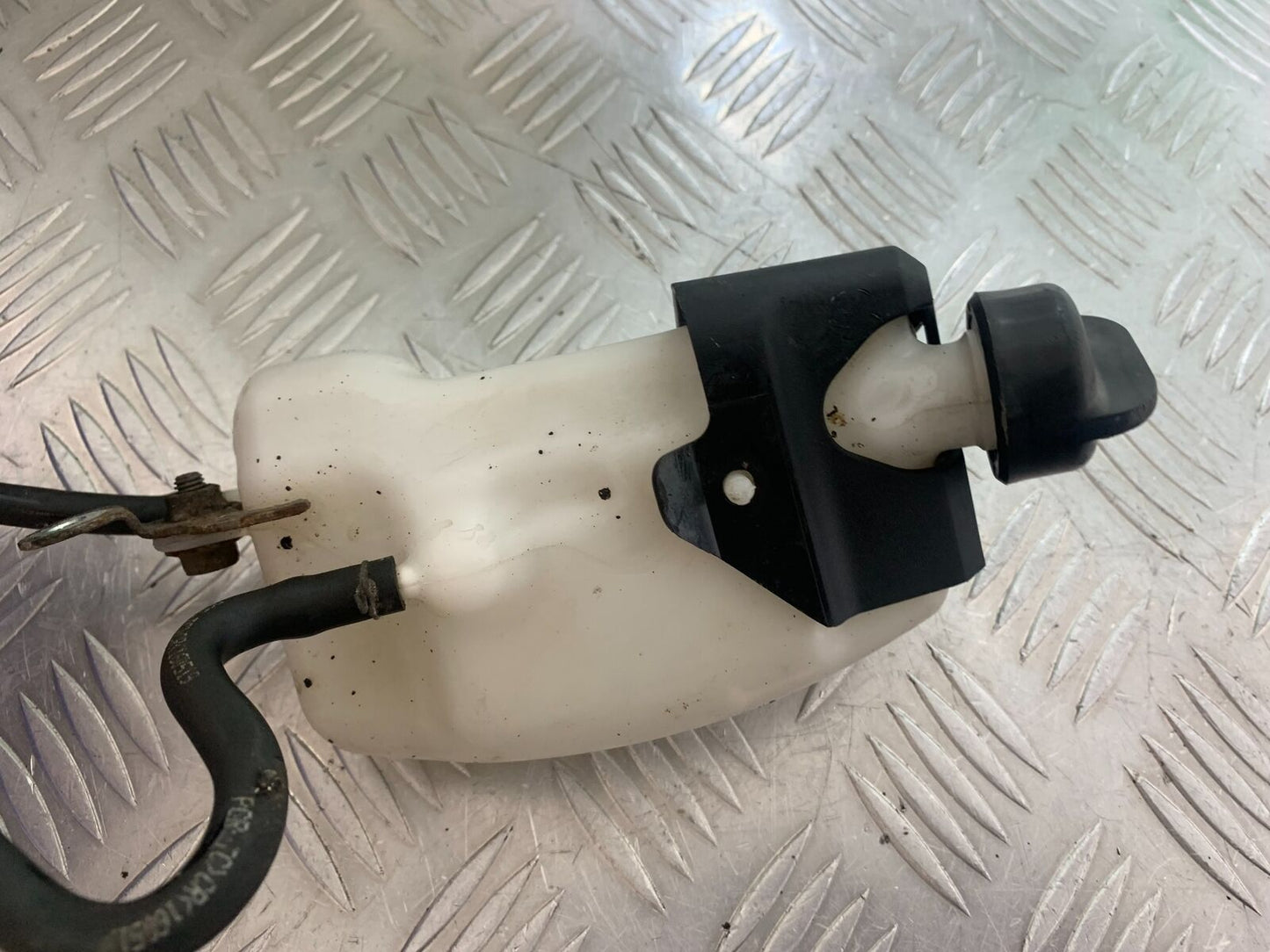 HONDA CBR650 F CBR 650F COOLANT BOTTLE  YEAR 2014-17  (CMB1130)