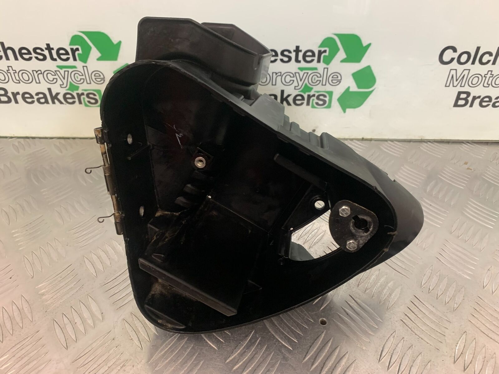 ROYAL ENFIELD 350 CLASSIC INNER MUDGUARD   YEAR 2022 (STOCK 967)