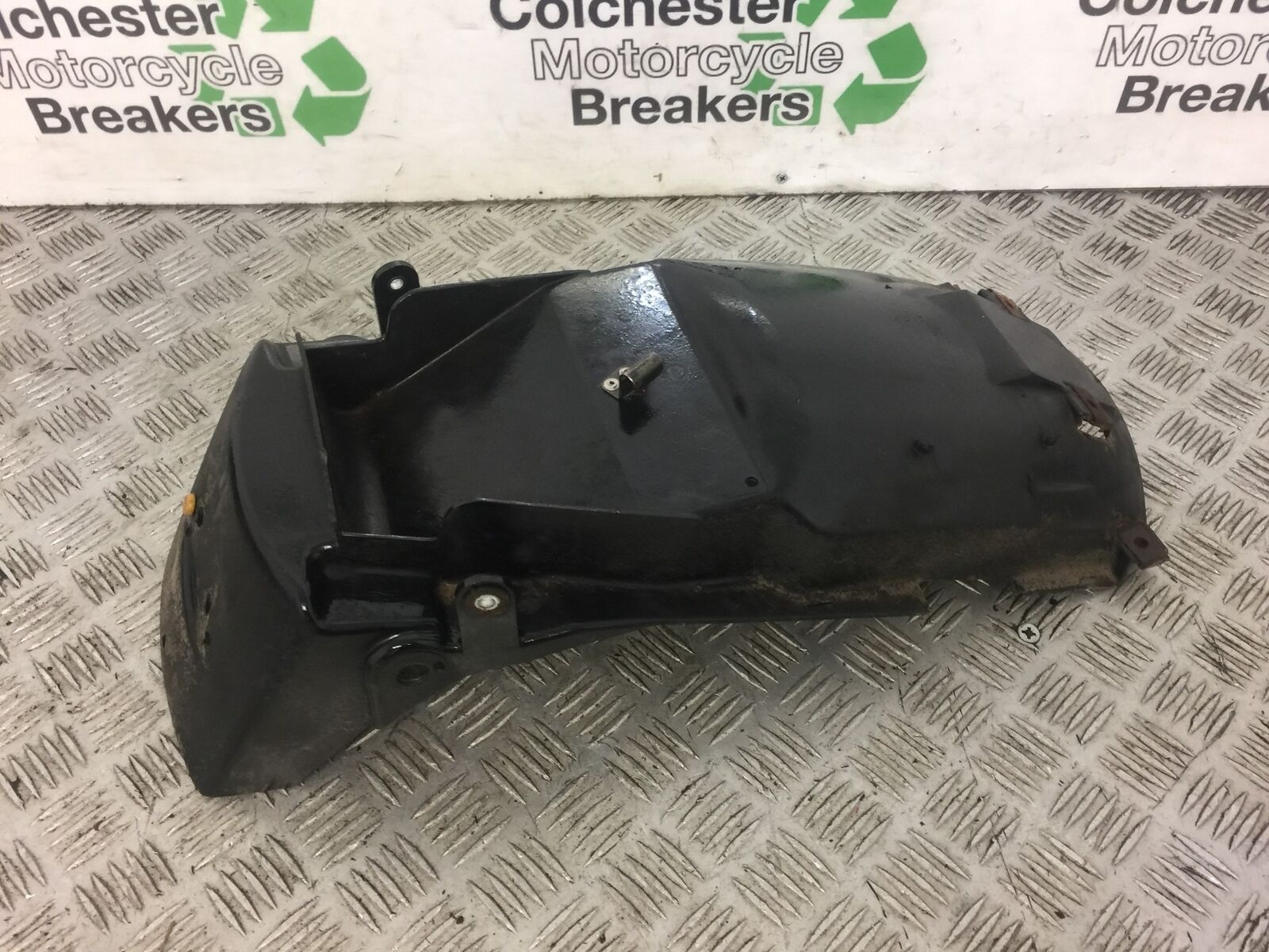 YAMAHA TDM850 TDM 850 REAR MUDGUARD YEAR 1992 STOCK 399