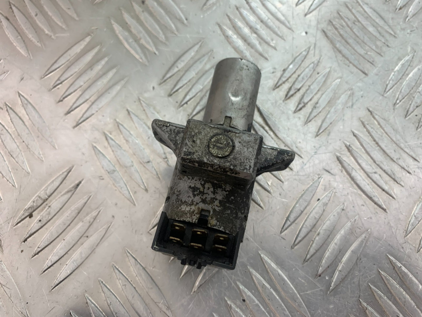 HONDA GL500 GL 500 SILVERWING IGNITION PETROL CAP & KEY   YEAR 1981-82 (CMB1168)