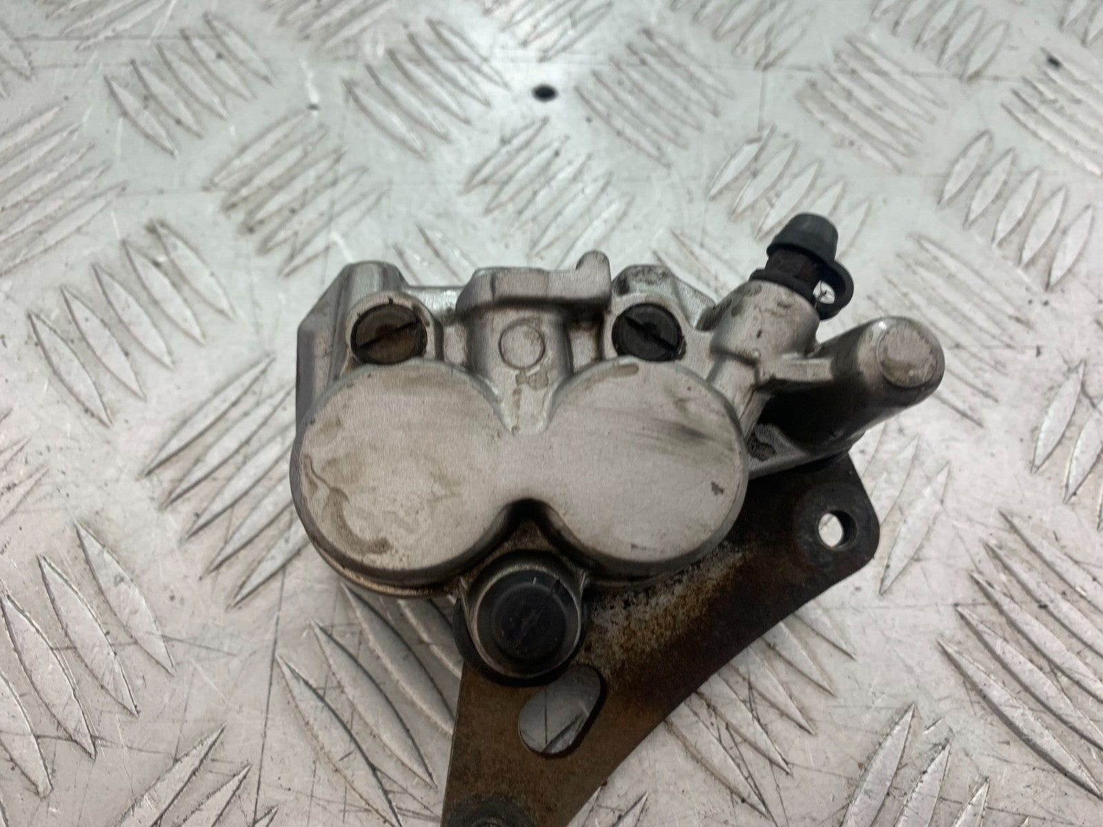 HONDA XL125 VARADERO FRONT BRAKE CALIPER  YEAR 2001-2006  (CMB1210)