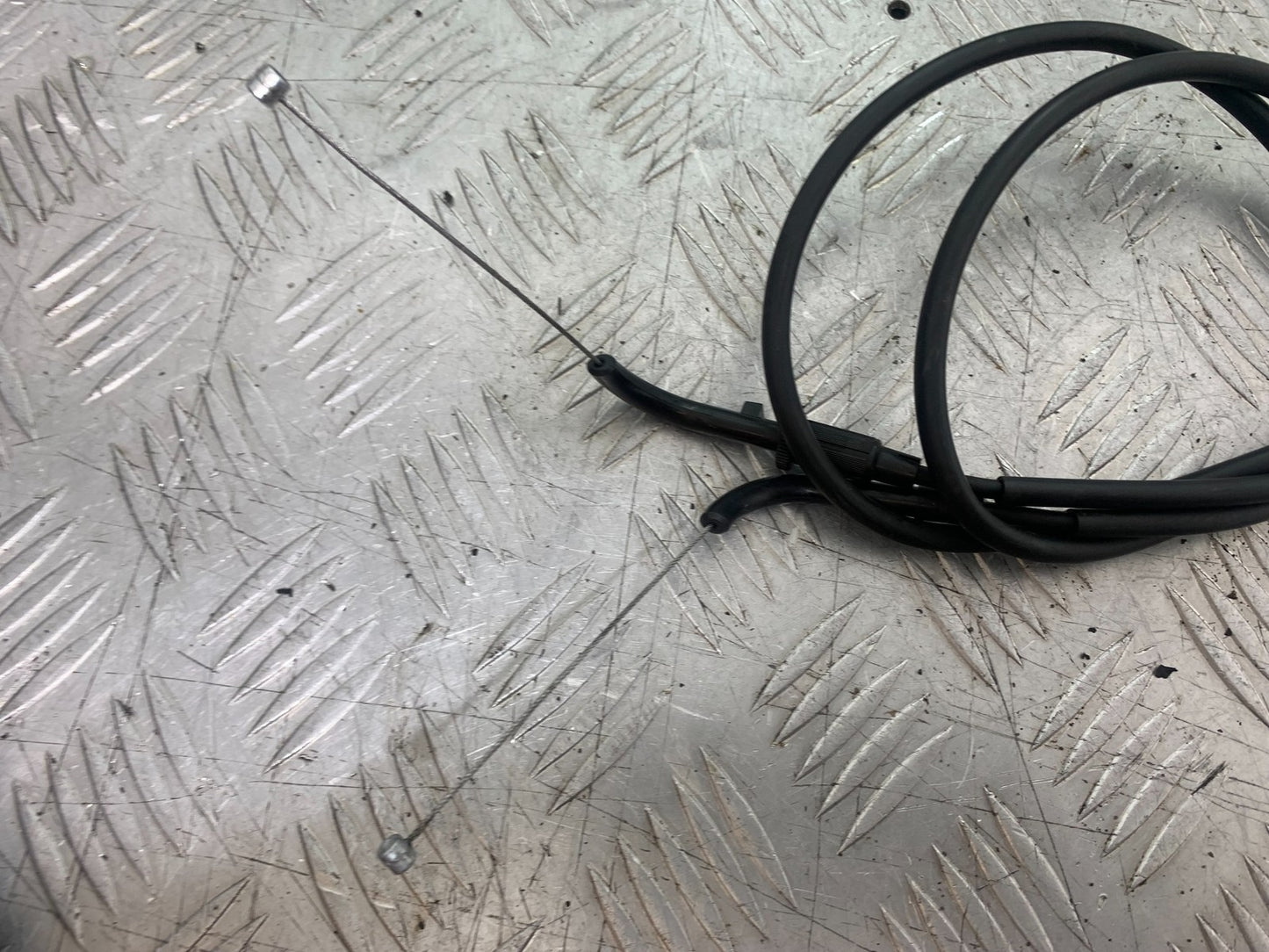 KAWASAKI ZX9R ZX9 C THROTTLE CABLES  YEAR 1998-99 (CMB1213)