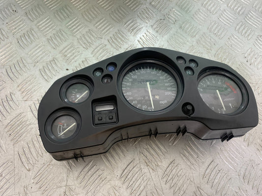 HONDA CBR1100 BLACKBIRD CLOCKS SPEEDO DASH   YEAR 1999-2005 (CMB1232)
