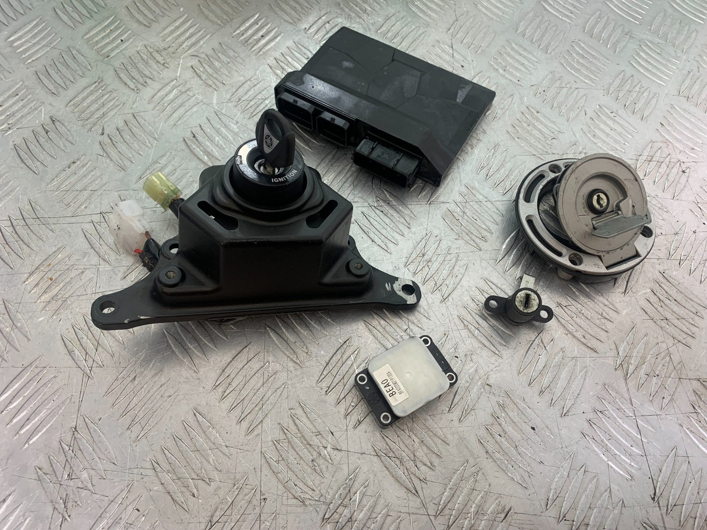 YAMAHA XSR900 XSR 900 ECU LOCKS KEY  YEAR 2022-2024 (CMB1215)