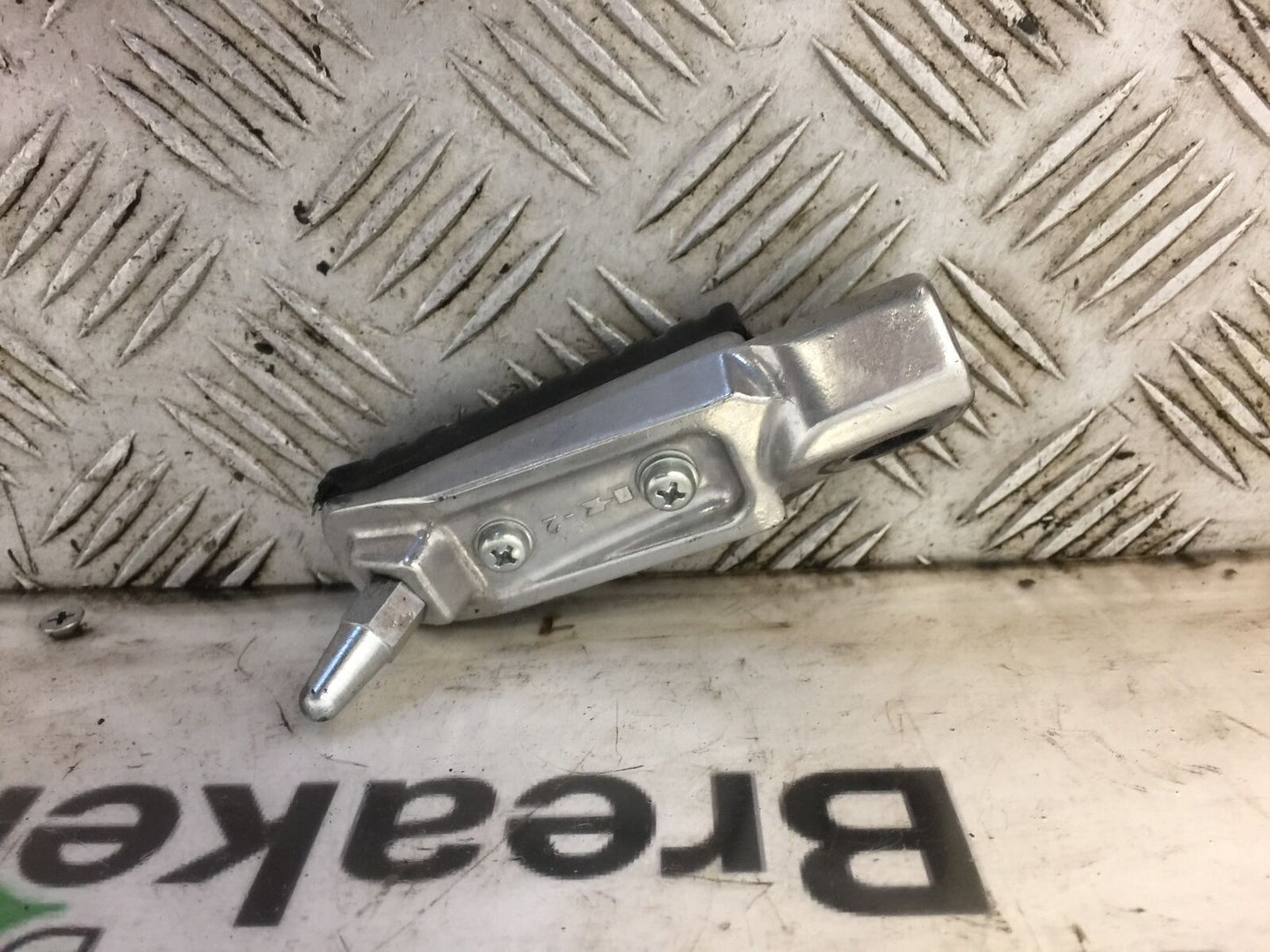 KAWASAKI NINJA 250 SL BX250 FRONT RIGHT PEG   YEAR 2017 (STOCK 479)