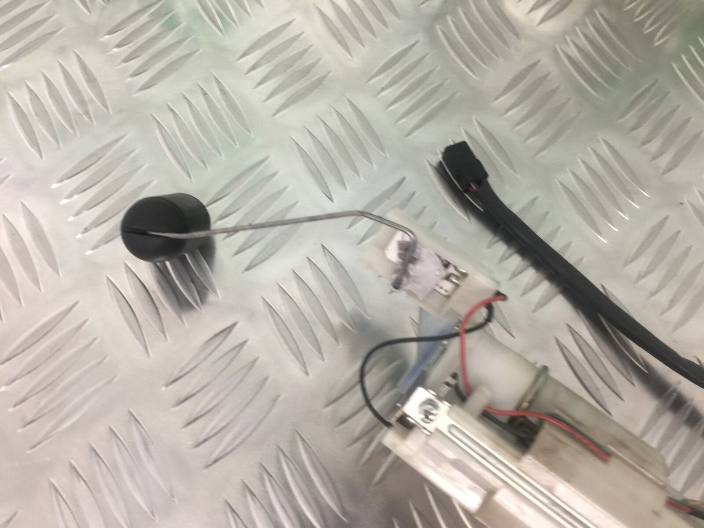 KAWASAKI Z1000 SX PETROL PUMP  YEAR 2011-13 (STOCK 911)
