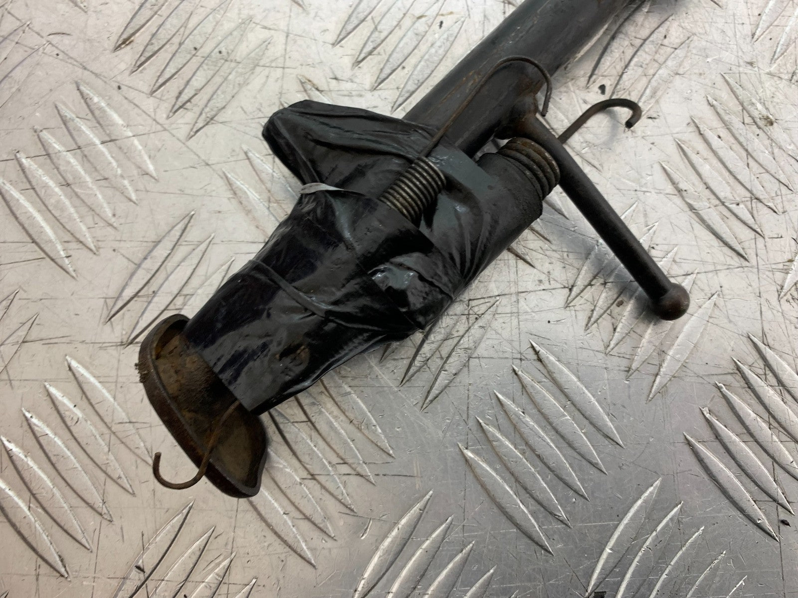 HONDA CBF500 CBF 500 SIDE STAND   YEAR 2004-2008  (CMB1294)