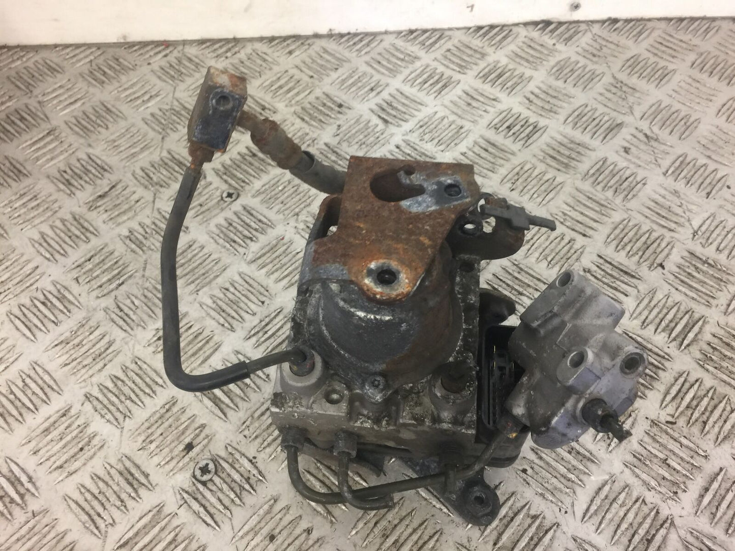 HONDA NT700 NT 700 DEAUVILLE ABS PUMP  YEAR 2008 (STOCK NO 345)