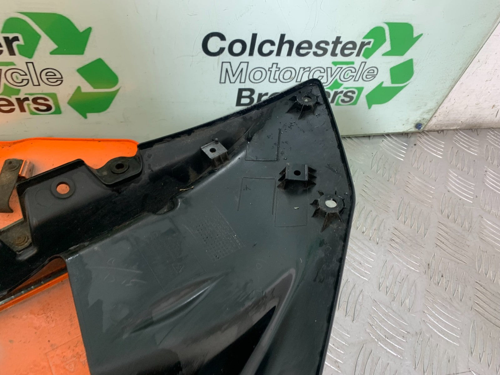 KTM RC125 RC 125 LEFT FAIRING PANEL  YEAR 2017-2022 (CMB 1244)