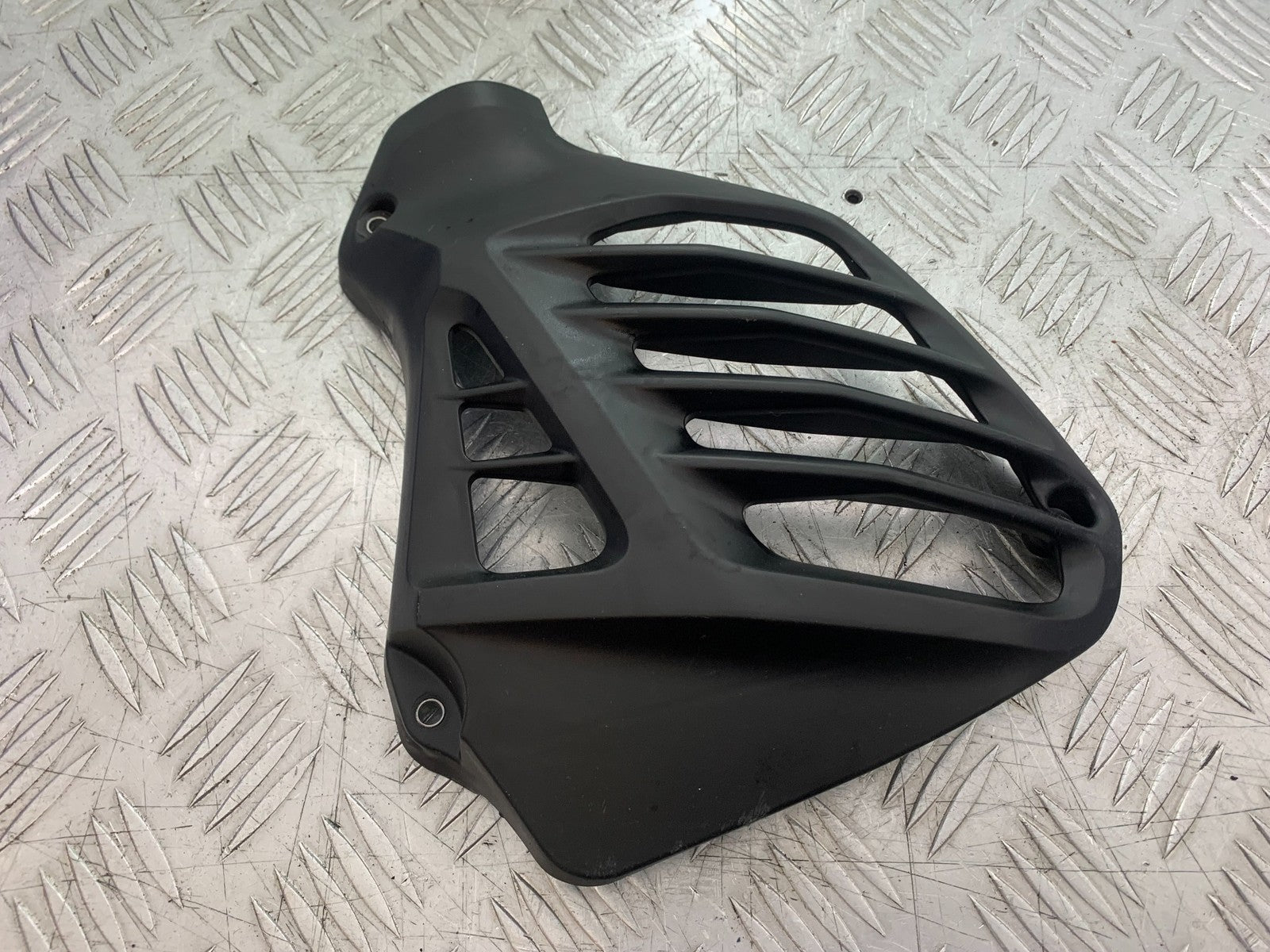 YAMAHA NMAX-125 N MAX 125 RADIATOR INFILL COVER YEAR 2015-2020  (CMB1231)