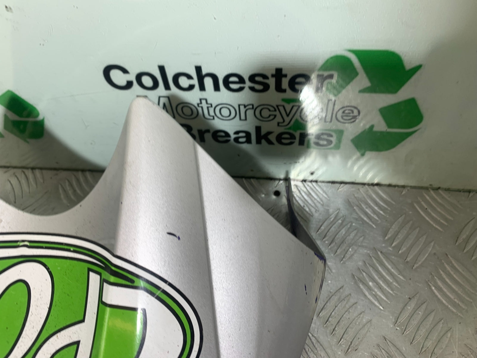 YAMAHA YZF R1 PETROL TANK COVER  YEAR 2004-2006 (CMB1155)