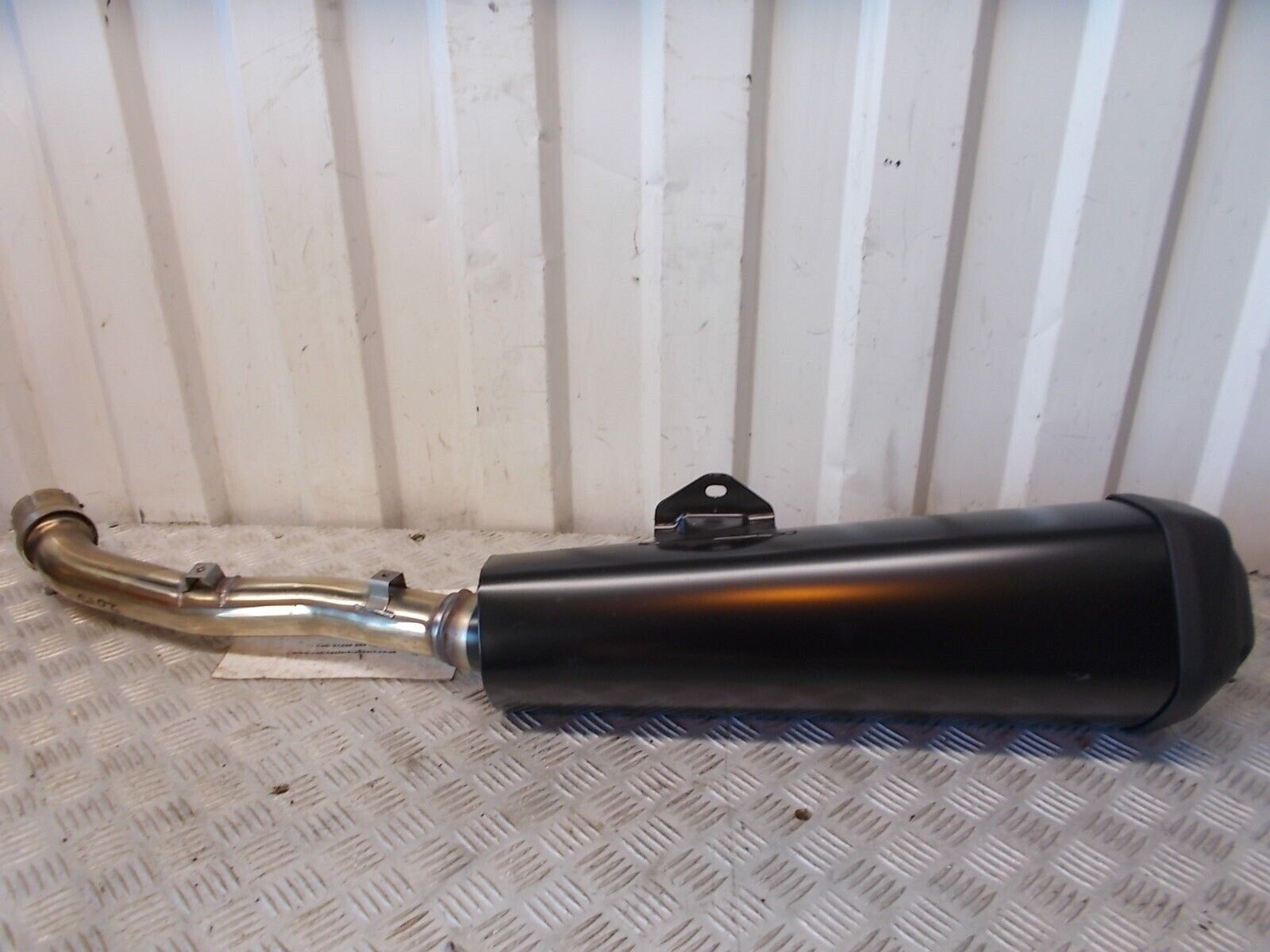 KAWASAKI ZZR1400 ZZR 1400 LEFT SILENCER YEAR 2014 (NO4)