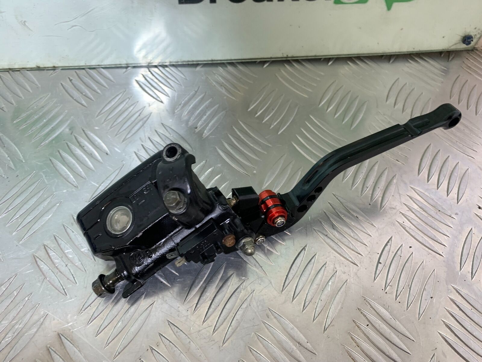 HONDA CBR1100 BLACKBIRD FRONT MASTER CYLINDER  YEAR 1996-1998 (CMB1017)