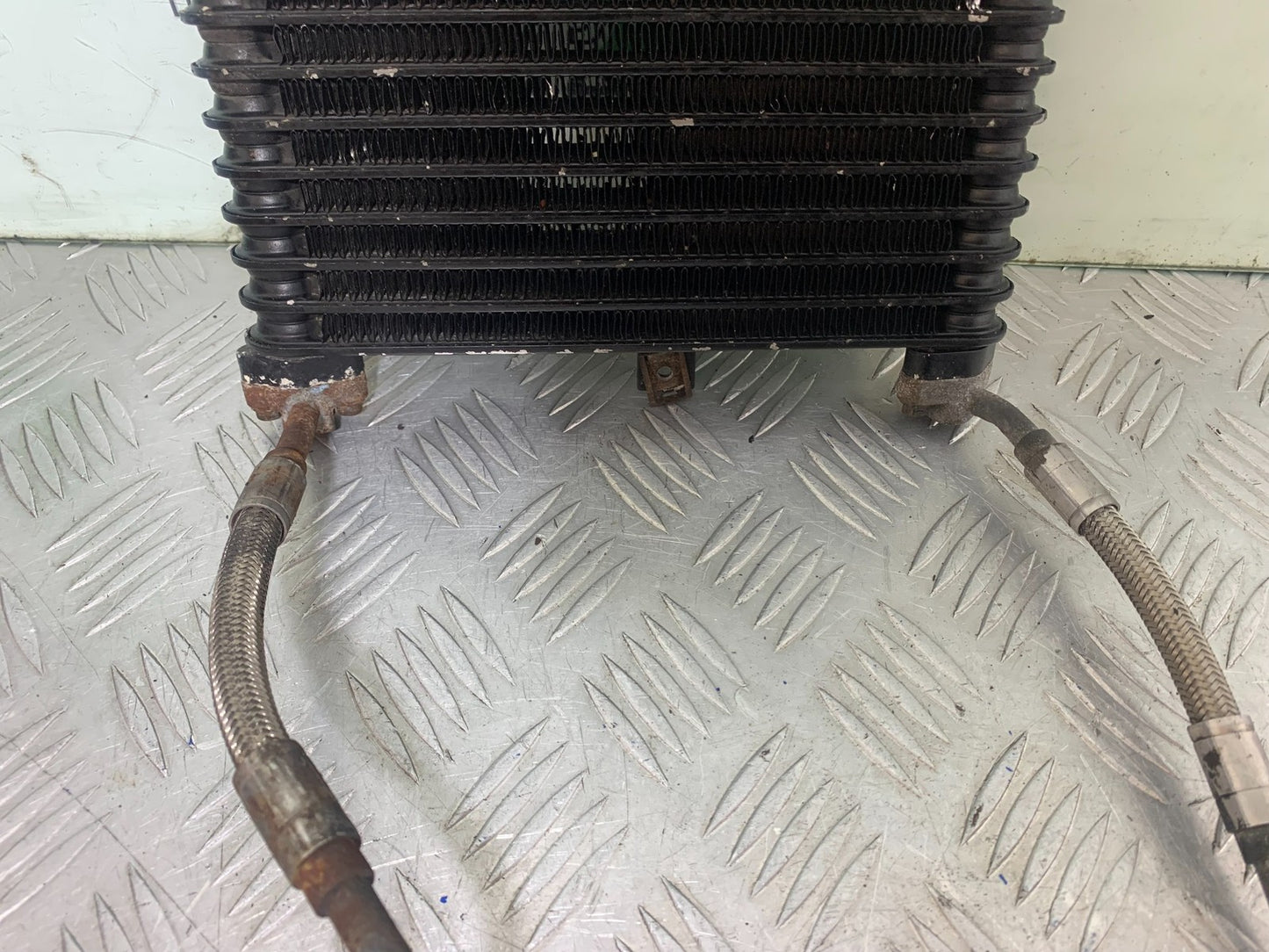 TRIUMPH 1050 SPRINT ST OIL COOLER AND LINES  YEAR 2004-2007 (CMB1197)