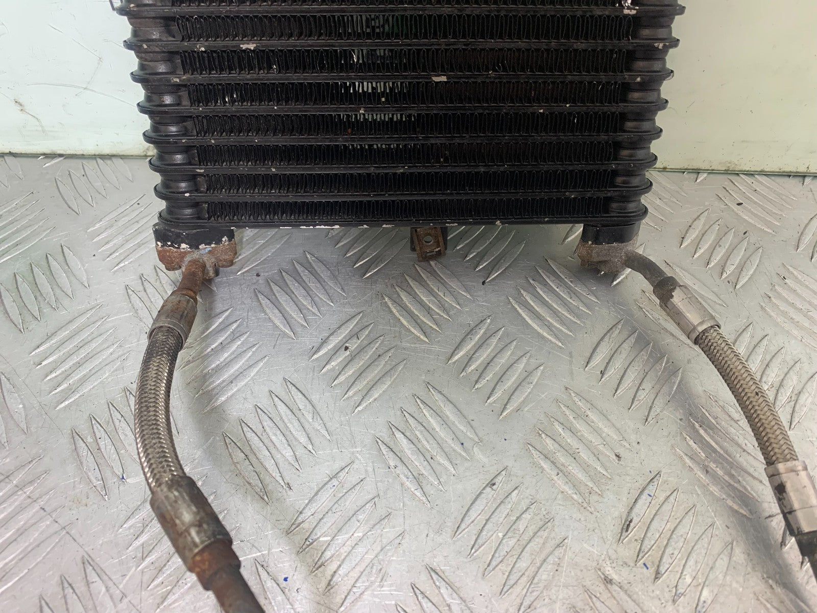 TRIUMPH 1050 SPRINT ST OIL COOLER AND LINES  YEAR 2004-2007 (CMB1197)