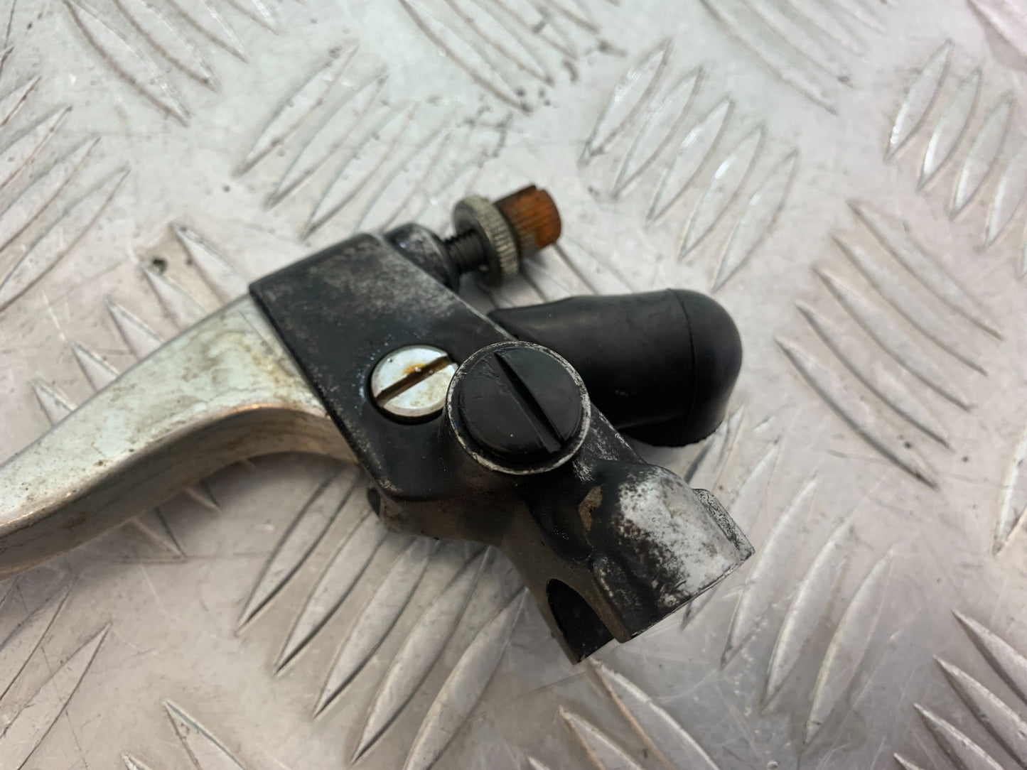 HONDA CBR500R CBR 500 R CLUTCH LEVER AND BRACKET   YEAR 2012-16 (CMB1151)
